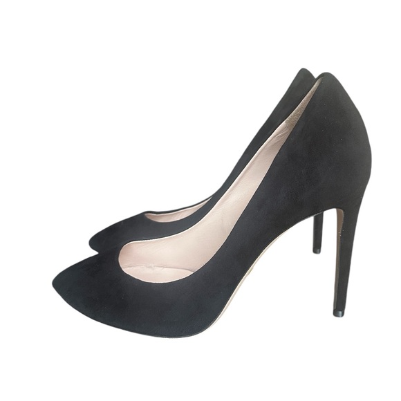 Gucci Black Heels with Vibrant Bow Accent - Picture 2 of 7